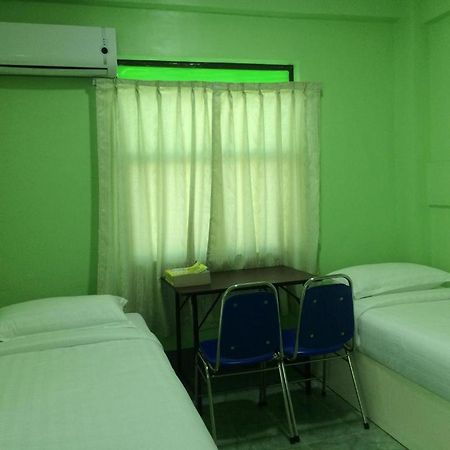 Nay Chi Lin Hotel Pathein Exterior foto