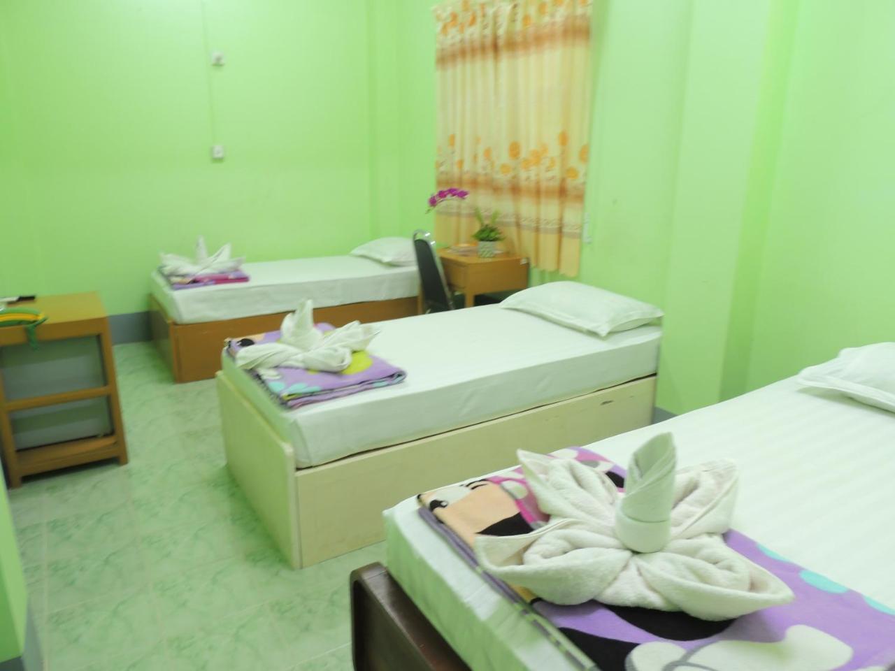 Nay Chi Lin Hotel Pathein Exterior foto