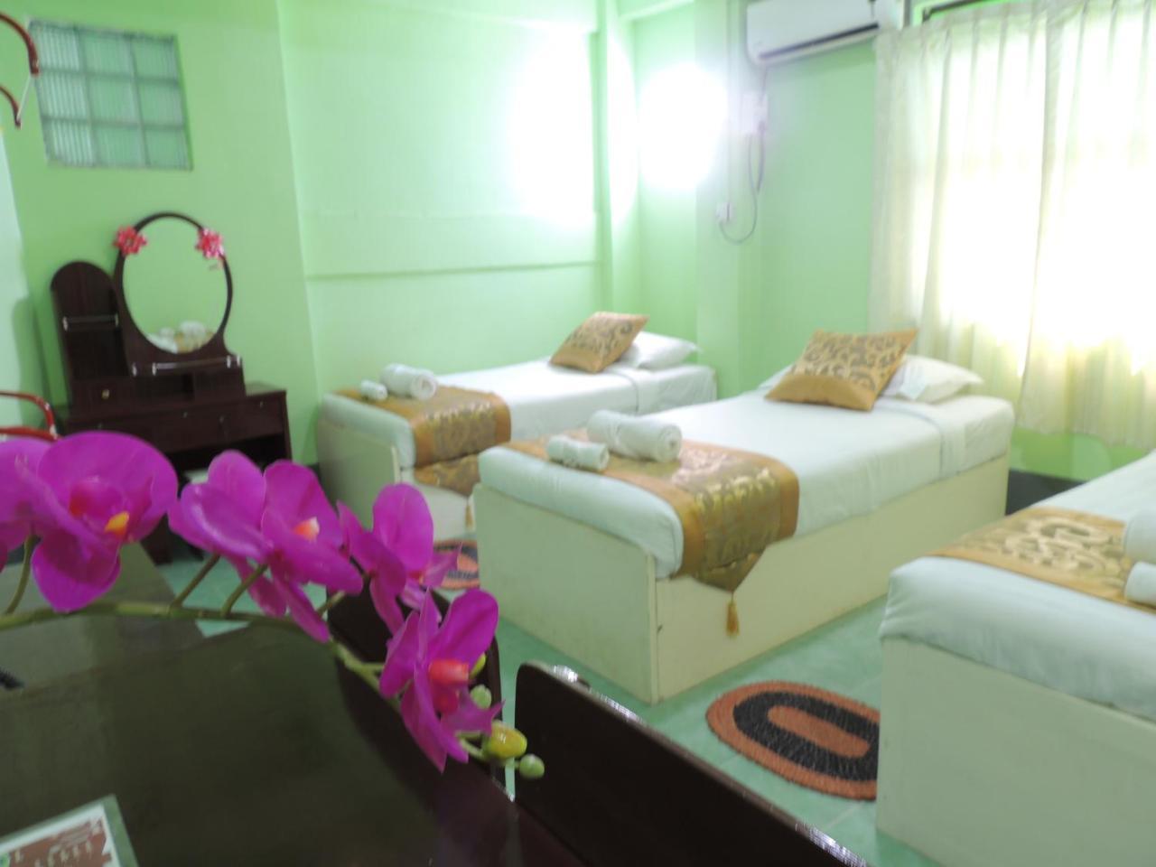 Nay Chi Lin Hotel Pathein Exterior foto